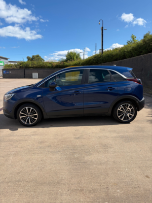 2020 Vauxhall Crossland X 1.2 Elite Nav SUV 5dr Petrol Manual Euro 6 (s/s) (83 Ps) in Blue — image 2