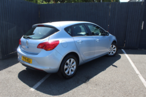 2015 Vauxhall Astra 1.4 I Design in Silver — image 6