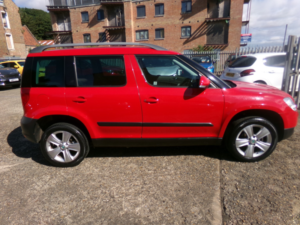 2012 Skoda Yeti 1.2 Tsi Se in Red — image 3
