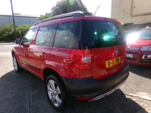 2012 Skoda Yeti 1.2 Tsi Se in Red — image 6