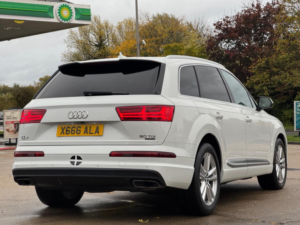 2019 Audi Q7 3.0 Tdi V6 50 S Line Tiptronic Quattro Euro 6 (s/s) 5dr in White — image 3