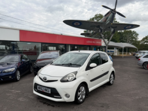 2013 Toyota Aygo 1.0 Vvt-I Fire in White — image 4