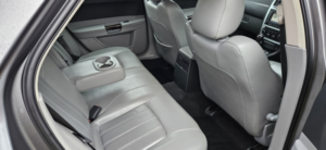 2008 Chrysler 300c 3.0 Crd V6 in Grey — image 3