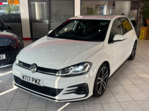 2017 Volkswagen Golf 2.0 Tdi Bluemotion Tech Gtd in White — image 5