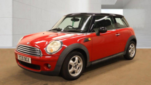 2010 MINI Hatch 1.6 Cooper Euro 5 3dr in Red — image 2