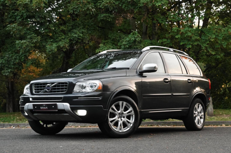 2014 Volvo Xc90 2.4 D5 Se Lux Geartronic 4WD Euro 5 5dr in Grey — image 1