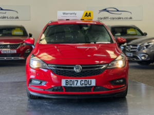 2017 Vauxhall Astra 1.6 Cdti Ecoflex Sri Nav in Red — image 6