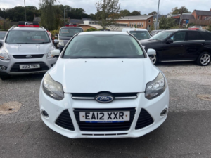 2012 Ford Focus 1.6 Zetec Euro 5 5dr in White — image 2
