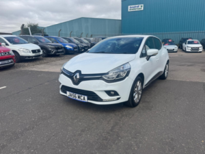2016 Renault Clio 1.2 16v Dynamique Nav Hatchback 5dr Petrol Manual Euro 6 (75 Ps) in White — image 2