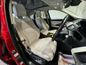 2018 Jaguar E-Pace 2.0 D180 R-Dynamic Hse Auto AWD Euro 6 (s/s) 5dr in Red — image 3