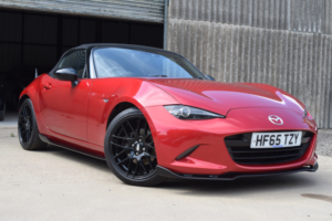 2015 Mazda Mx-5 2.0 Skyactiv-G Sport Nav in Red — image 2
