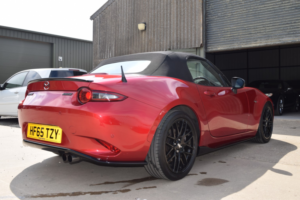 2015 Mazda Mx-5 2.0 Skyactiv-G Sport Nav in Red — image 5