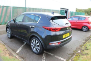 2016 Kia Sportage 1.7 Crdi 3 Euro 6 (s/s) 5dr in Black — image 2