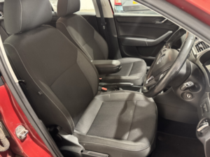 2015 Skoda Rapid Spaceback 1.2 Tsi Se Tech in Red — image 2