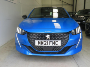 2021 Peugeot 208 1.5 Bluehdi Gt Euro 6 (s/s) 5dr in Blue — image 2
