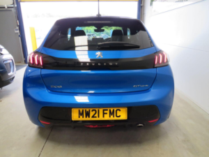 2021 Peugeot 208 1.5 Bluehdi Gt Euro 6 (s/s) 5dr in Blue — image 5