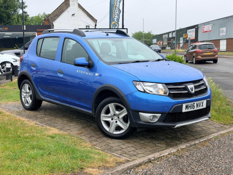 2016 Dacia Sandero Stepway 0.9 Tce Laureate Euro 6 (s/s) 5dr in Blue — image 1