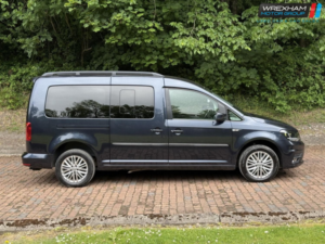 2018 Volkswagen Caddy Maxi Life 2.0 Tdi Bluemotion Tech in Blue — image 6