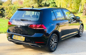 2018 Volkswagen Golf 1.4 Tsi Se Euro 6 (s/s) 5dr in Black — image 4