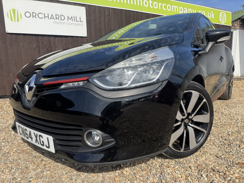 2014 Renault Clio 0.9 Dynamique S Medianav Tce 90 Stop & Start in Black — image 1