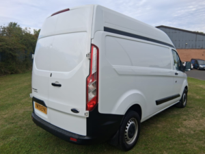 2021 Ford Transit Custom 2.0 340 Ecoblue Panel Van 5dr Diesel Manual L2 H2 Euro 6 (s/s) (170 Ps) in White — image 5