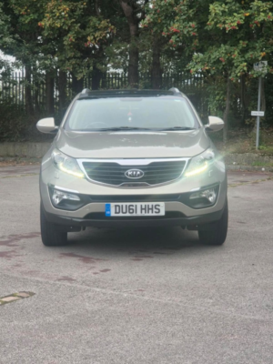 2011 Kia Sportage 2.0 Crdi Kx-3 in Silver — image 4