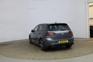 2018 Volkswagen Golf 2.0 Tsi R DSG 4motion Euro 6 (s/s) 5dr in Grey — image 5