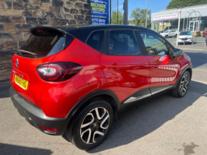 2018 Renault Captur 0.9 Tce Energy Iconic Euro 6 (s/s) 5dr in Red — image 4