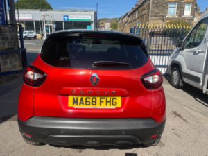 2018 Renault Captur 0.9 Tce Energy Iconic Euro 6 (s/s) 5dr in Red — image 5