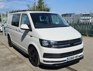 2018 Volkswagen Transporter 2.0 Bitdi T32 Bluemotion Tech Highline Kombi DSG Fwd Swb Euro 6 (s/s) 5dr in White — image 2