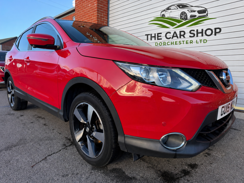 2015 Nissan Qashqai 1.5 Dci N-Tec+ in Red — image 1