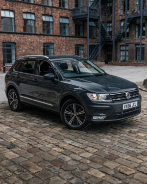 2016 Volkswagen Tiguan 2.0 Tdi Bluemotion Tech Se Navigation SUV 5dr Diesel Manual 4motion Euro 6 (s/s) (150 Ps) in Grey — image 2
