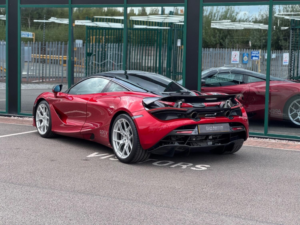2020 Mclaren 720s 4.0 T V8 in White — image 2