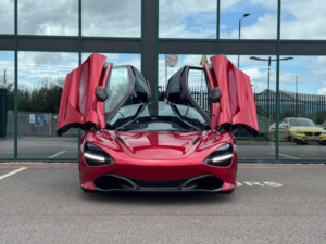 2020 Mclaren 720s 4.0 T V8 in White — image 5