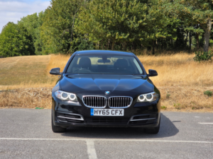 2015 BMW 5 Series 2.0 520d Se Saloon 4dr Diesel Auto Euro 6 (s/s) (190 Ps) in Black — image 2