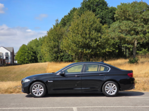 2015 BMW 5 Series 2.0 520d Se Saloon 4dr Diesel Auto Euro 6 (s/s) (190 Ps) in Black — image 4