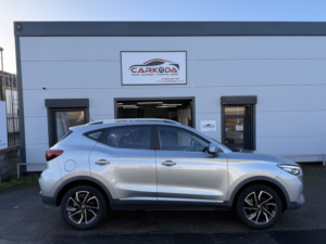 2021 MG MG Zs 1.5 Vti-Tech Exclusive in Silver — image 3