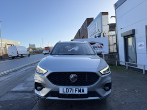 2021 MG MG Zs 1.5 Vti-Tech Exclusive in Silver — image 6