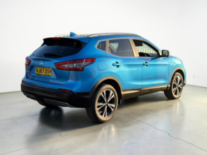 2017 Nissan Qashqai 1.5 Dci N-Connecta SUV 5dr Diesel Manual Euro 6 (s/s) (110 Ps) in Blue — image 4