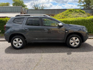 2018 Dacia Duster 1.5 Blue Dci Comfort SUV 5dr Diesel Manual Euro 6 (s/s) (115 Ps) in Grey — image 3
