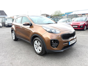 2017 Kia Sportage 1.7 Crdi 2 Euro 6 (s/s) 5dr in Bronze — image 2