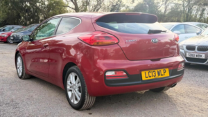 2013 Kia Proceed 1.6 Gdi Ecodynamics S Euro 5 (s/s) 3dr in Red — image 4