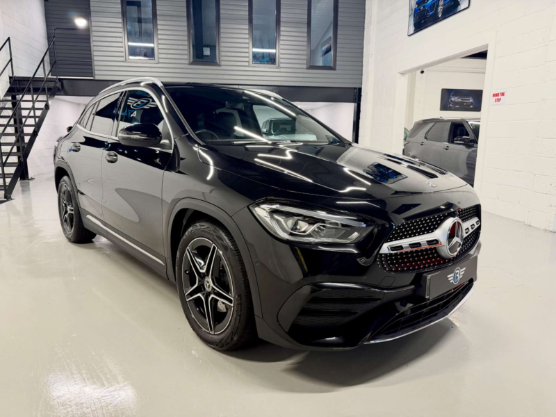 2022 Mercedes-Benz Gla 2.0 Gla220d Amg Line (executive) SUV 5dr Diesel 8g-Dct 4matic Euro 6 (s/s) (190 Ps) in Black — image 1