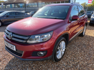 2016 Volkswagen Tiguan 2.0 Tdi Bluemotion Tech Match Edition DSG 4WD Euro 6 (s/s) 5dr in Red — image 3
