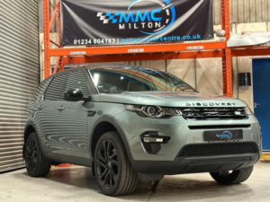 2016 Land Rover Discovery Sport 2.0 Td4 Hse Luxury Auto 4WD Euro 6 (s/s) 5dr in Grey — image 5