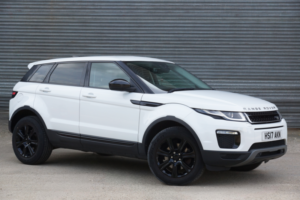 2017 Land Rover Range Rover Evoque 2.0 Td4 Se Tech in White — image 3