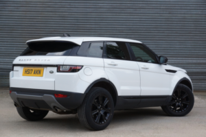 2017 Land Rover Range Rover Evoque 2.0 Td4 Se Tech in White — image 5