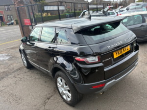 2018 Land Rover Range Rover Evoque 2.0 Td4 Se Tech SUV 5dr Diesel Manual 4WD Euro 6 (s/s) (180 Ps) in Black — image 5