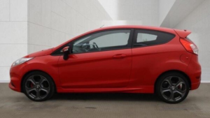 2016 Ford Fiesta 1.6t Ecoboost St-3 Euro 6 3dr in Red — image 5