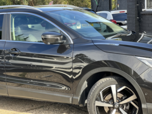 2020 Nissan Qashqai 1.3 Dig-T Tekna in Black — image 4